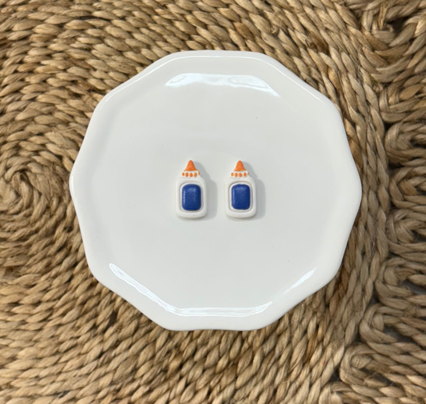 Glue Studs