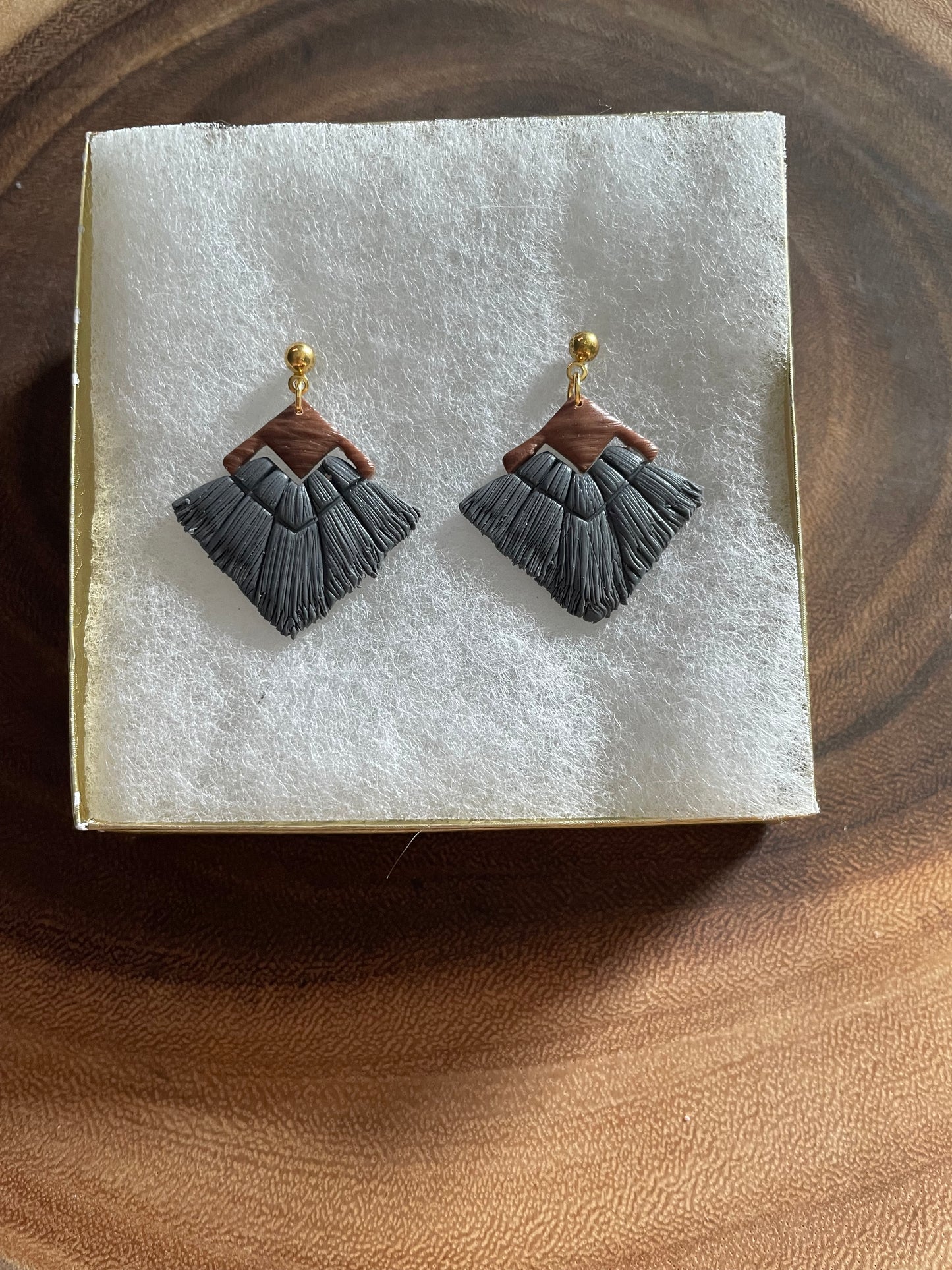 Pointy Diamond Macrame