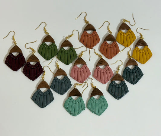 Pointy V Macrame