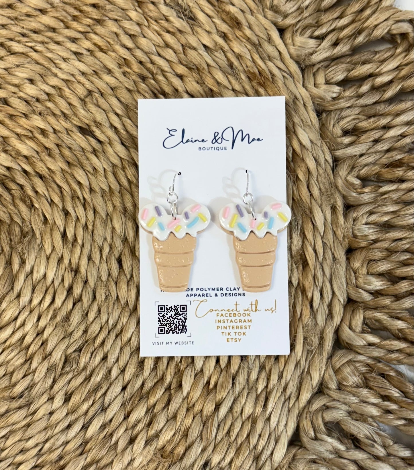 Kingdom Cake Cones