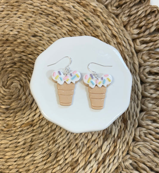 Kingdom Cake Cones