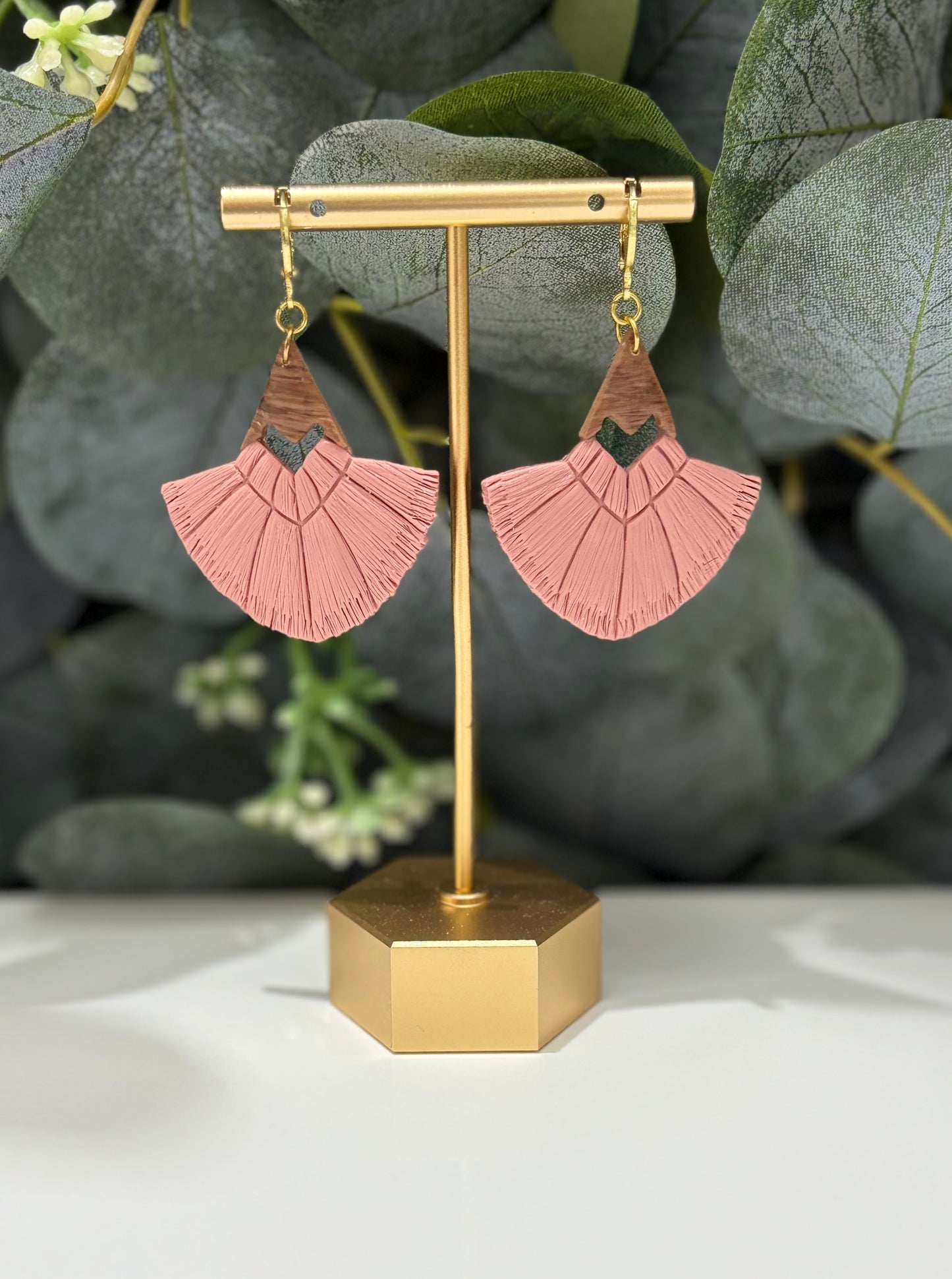 Wide Fan Macrame