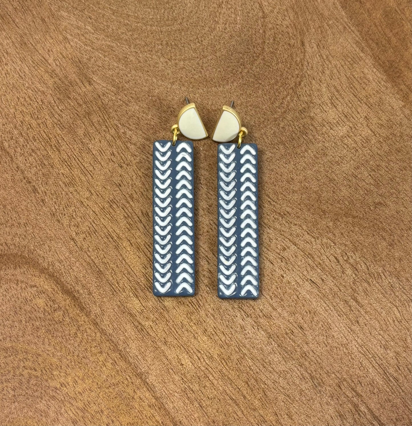 Chevron Columns