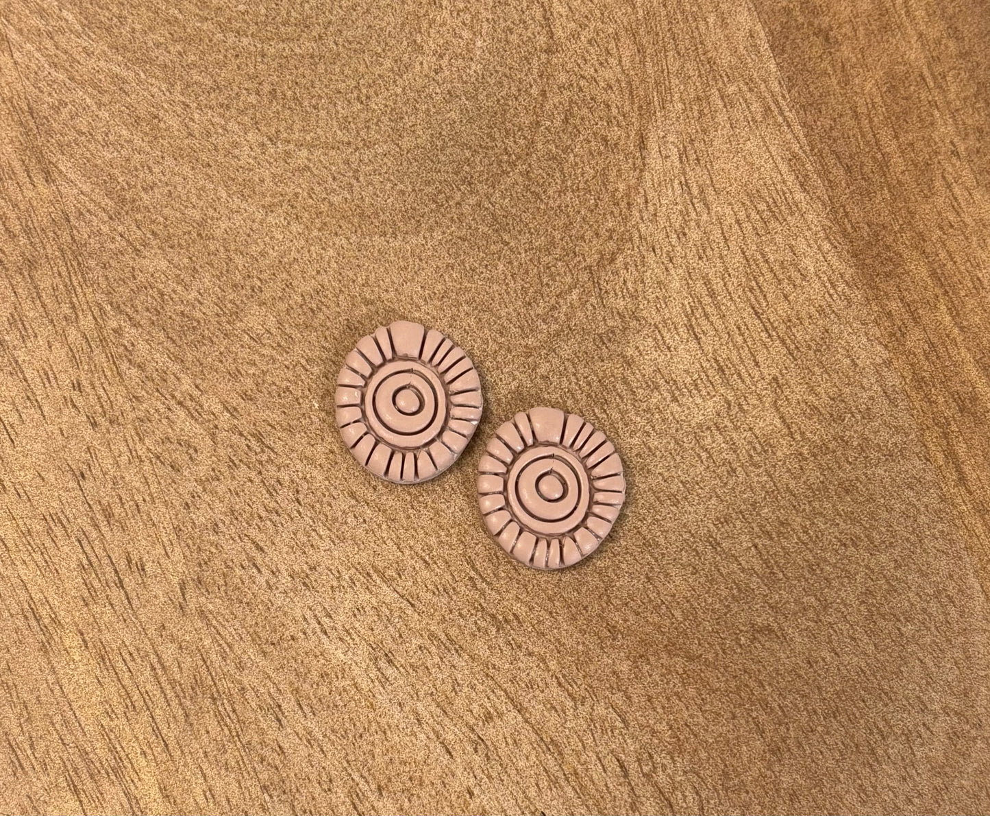 Earthen Ray Studs