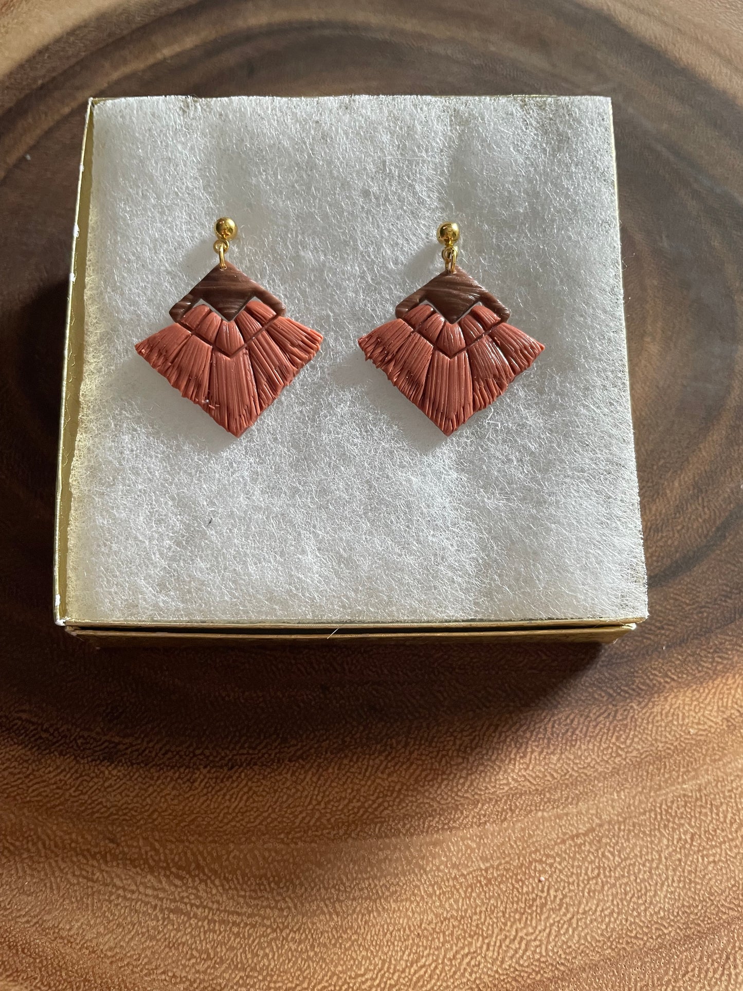 Pointy Diamond Macrame
