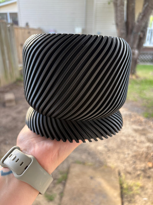 Slanted Plant Pot with Tray