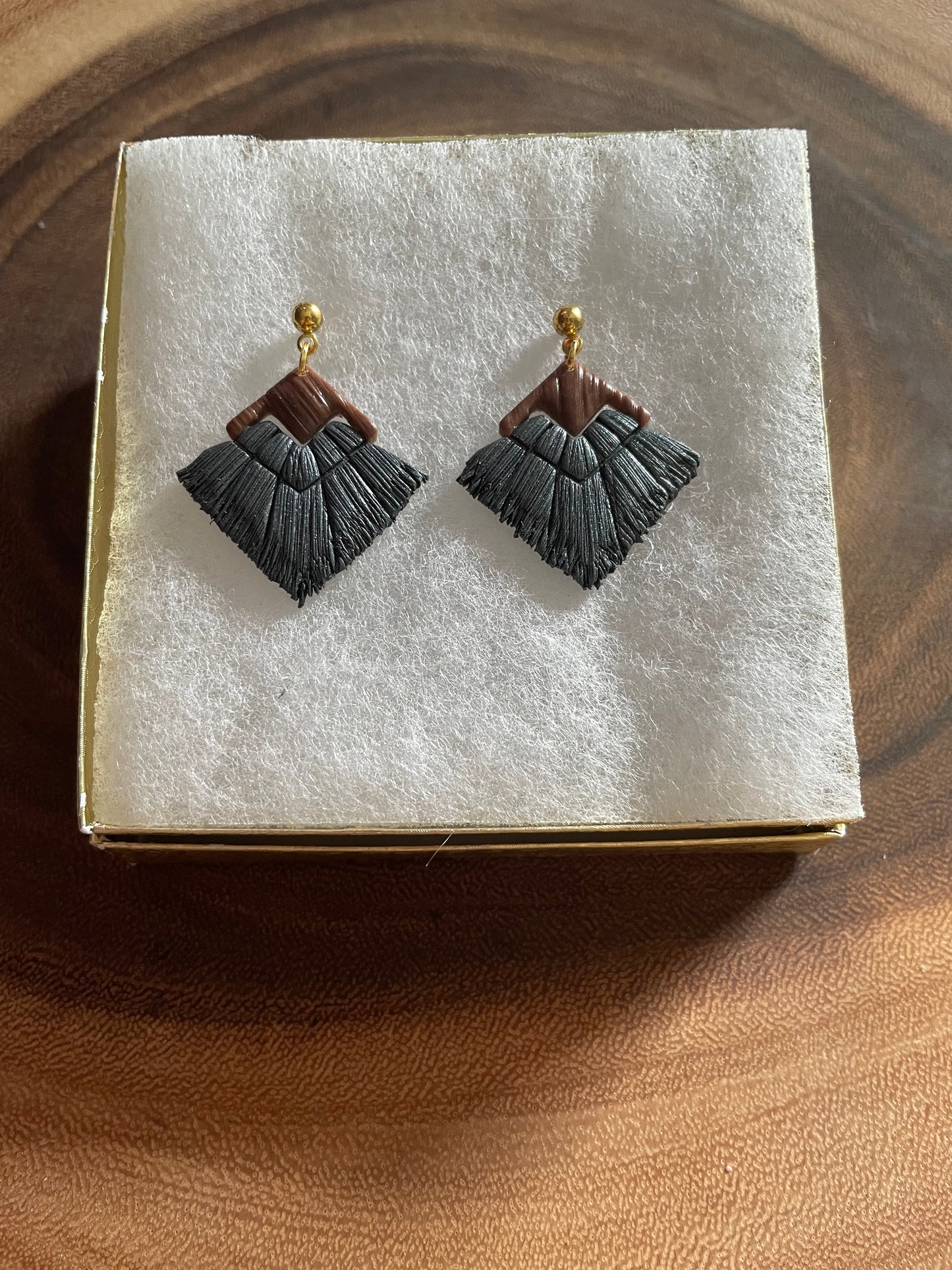 Pointy Diamond Macrame